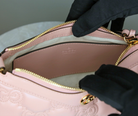 Gucci GG Matelassé — růžová kabelka