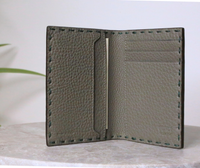 Fendi CardHolder — tmavě zelené pouzdro na karty — fotografie 4