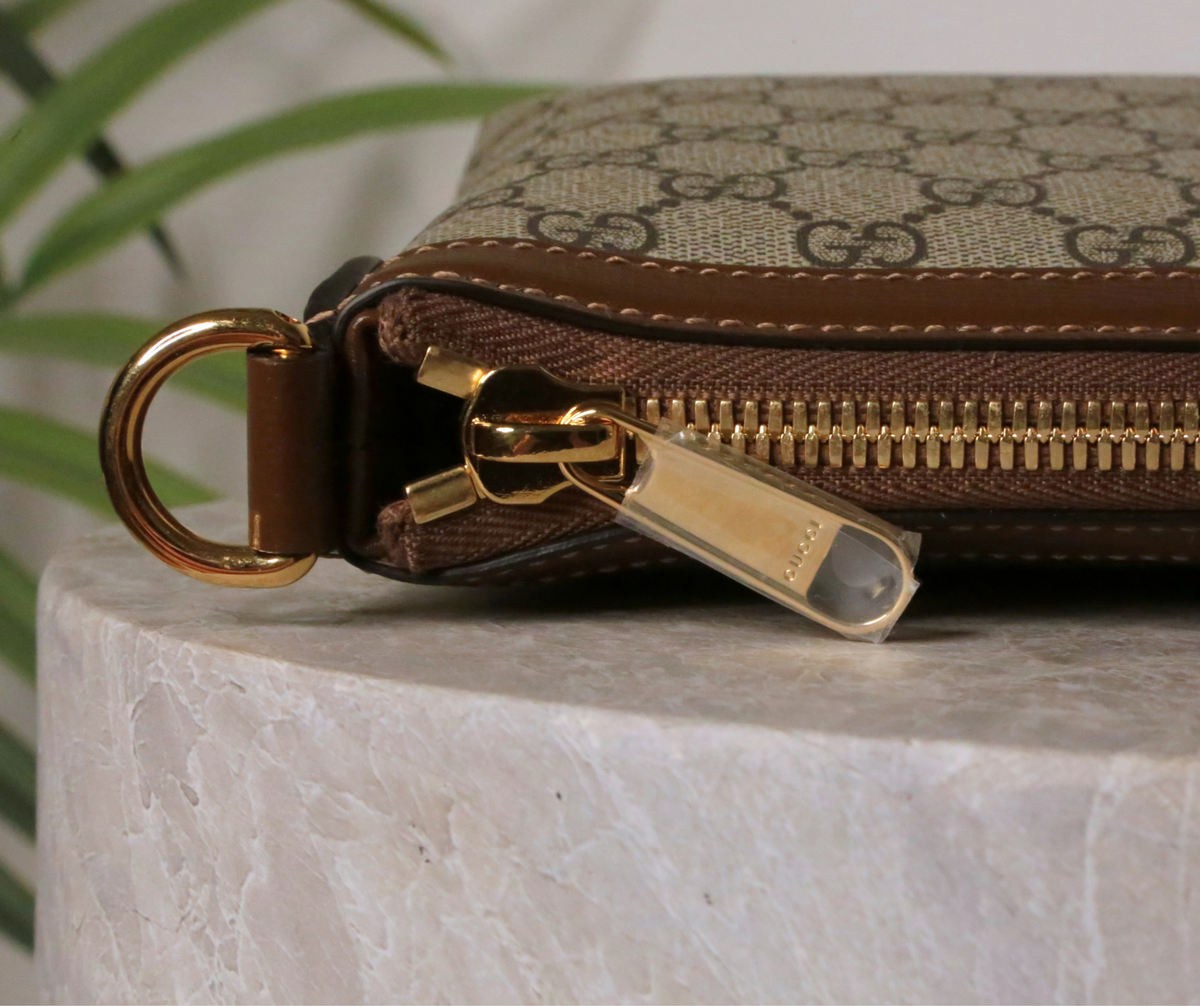 Gucci GG Supreme — béžová kabelka přes rameno — fotografie 5