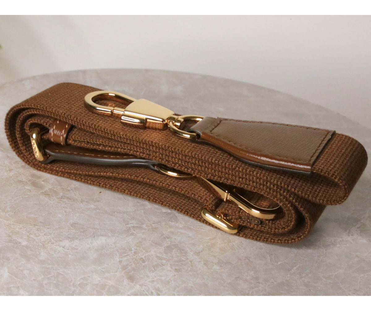 Gucci GG Supreme — béžová kabelka přes rameno — fotografie 9